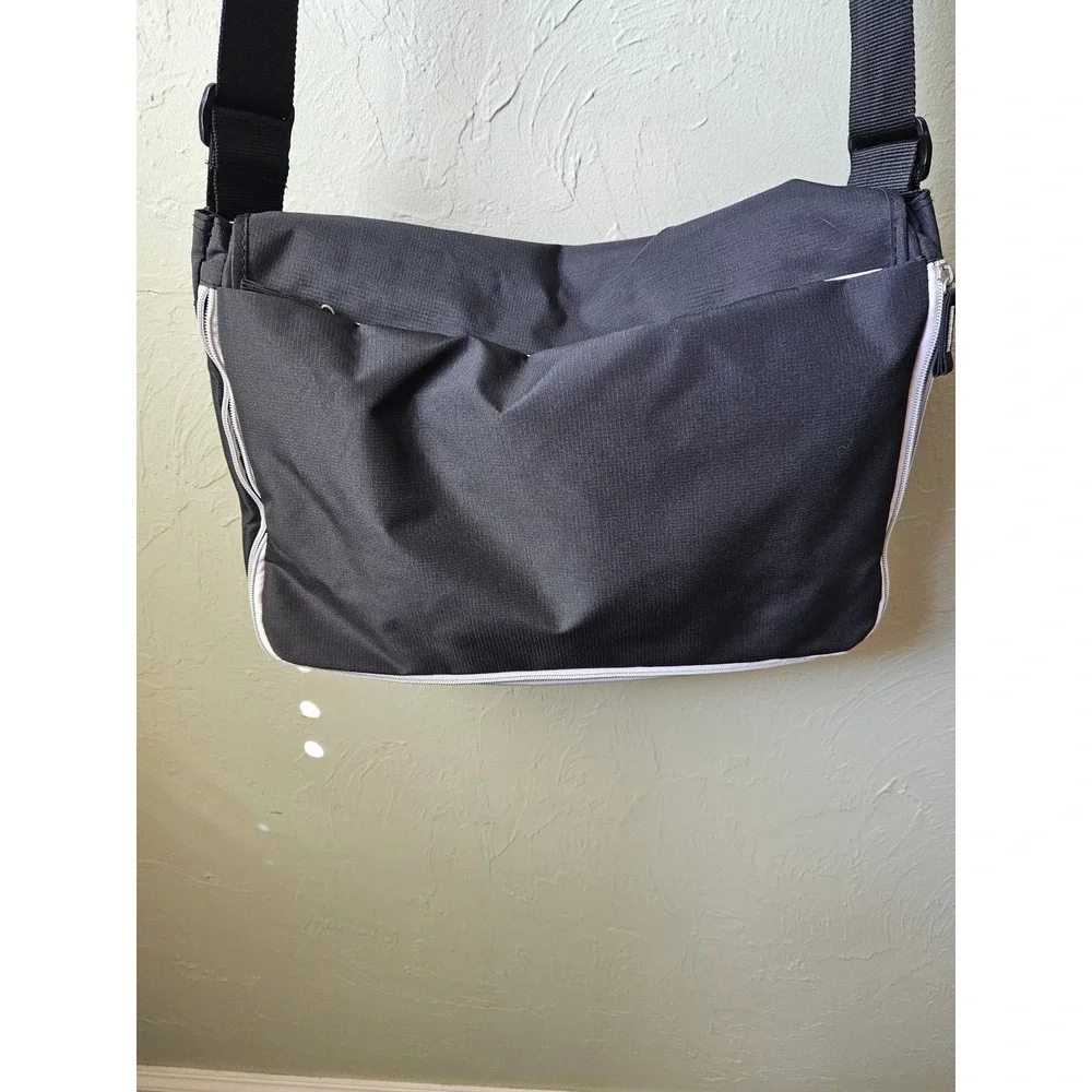 Columbia Diaper Bag Adjustable Strap Durable‎ Nylon Travel